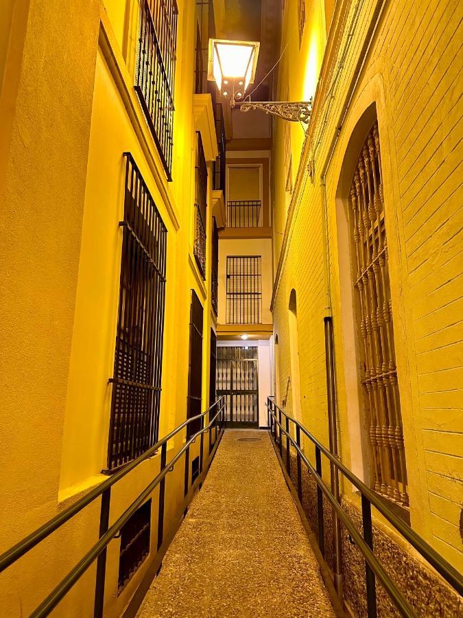 Suites Las Setas & Bicicletas Electricas Gratis Sevilla Eksteriør bilde